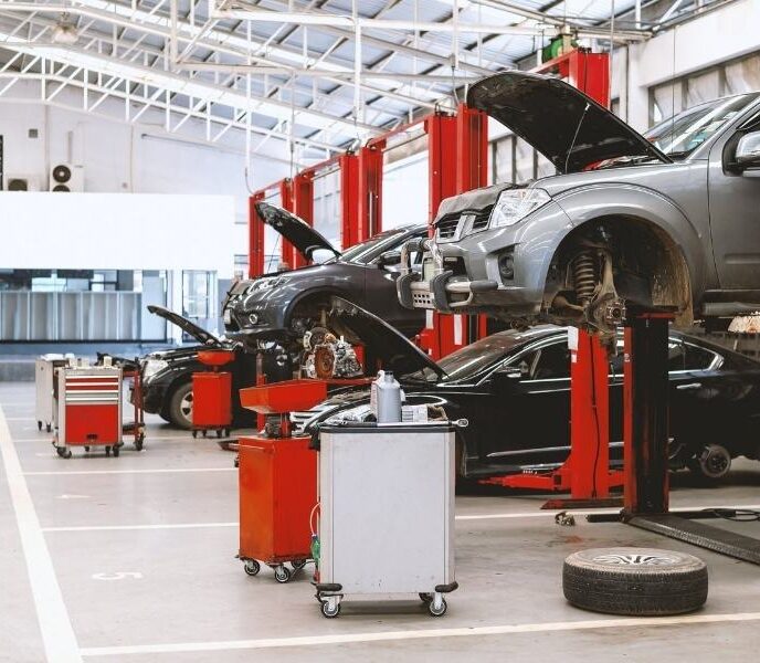 how long do car lifts work